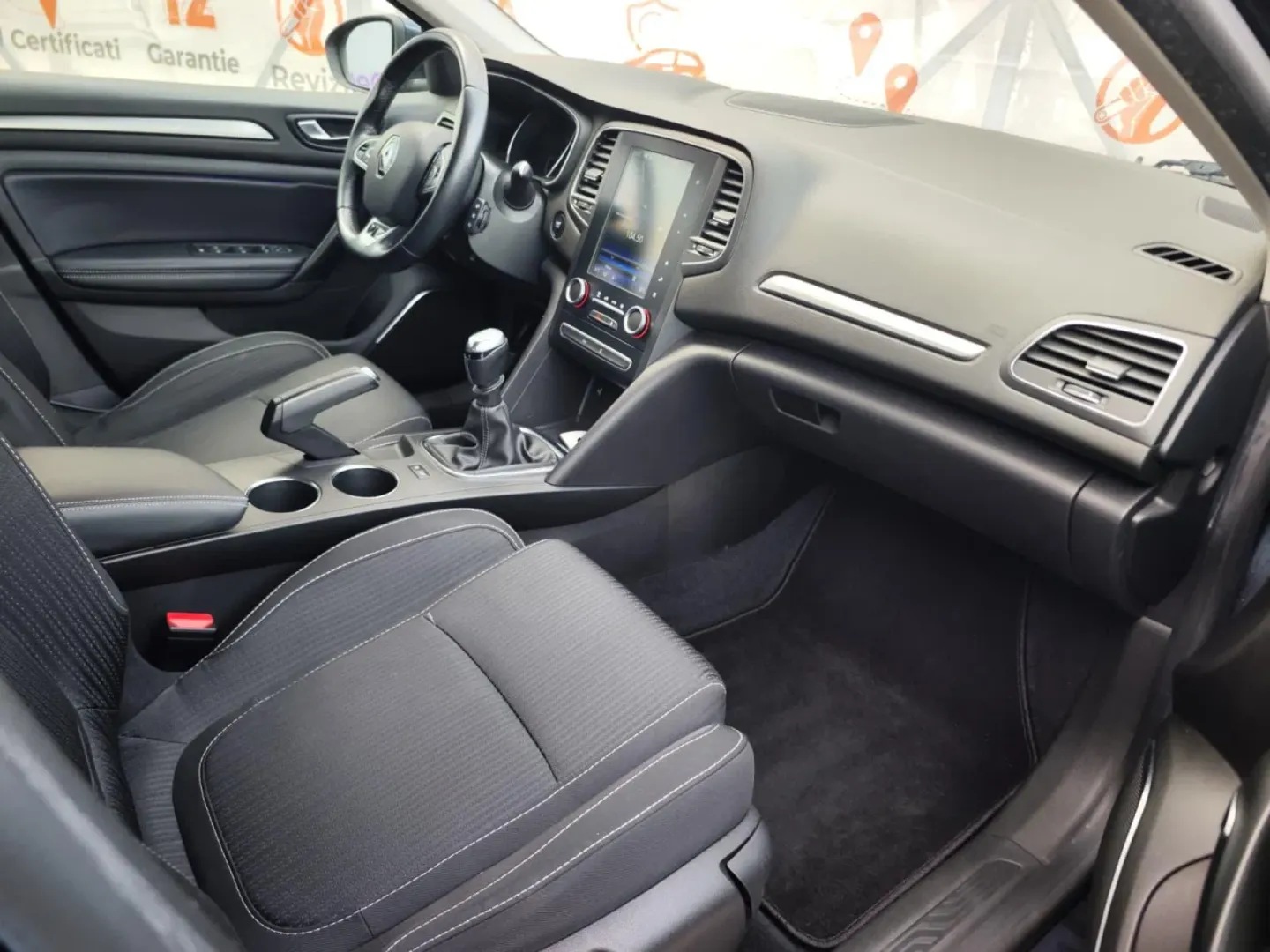 Cumpara/ Vinde online Renault  Megane 2019 SH, la cel mai bun pret pentru tine!