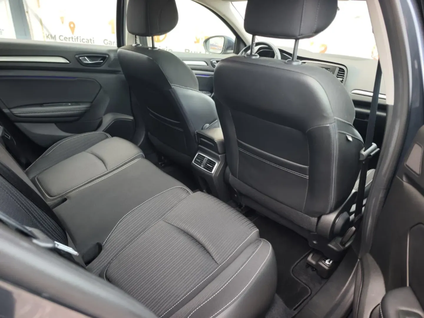 Cumpara/ Vinde online Renault  Megane 2019 SH, la cel mai bun pret pentru tine!
