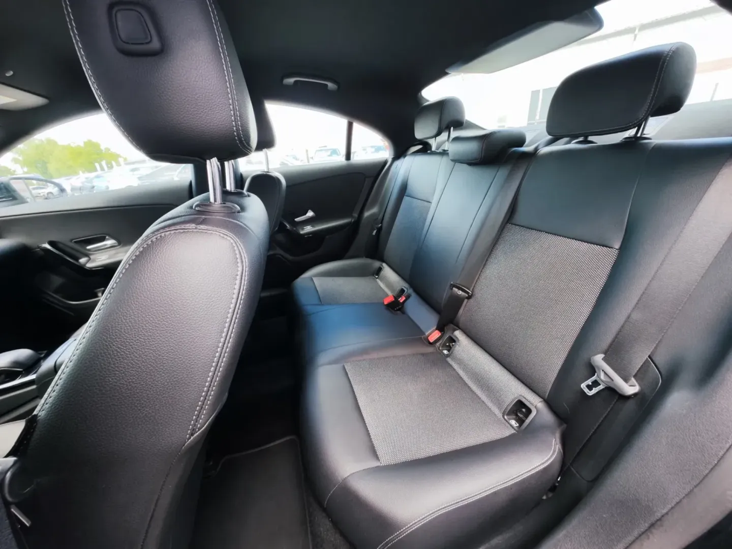 Cumpara/ Vinde online Mercedes-Benz CLA 180 2019 SH, la cel mai bun pret pentru tine!