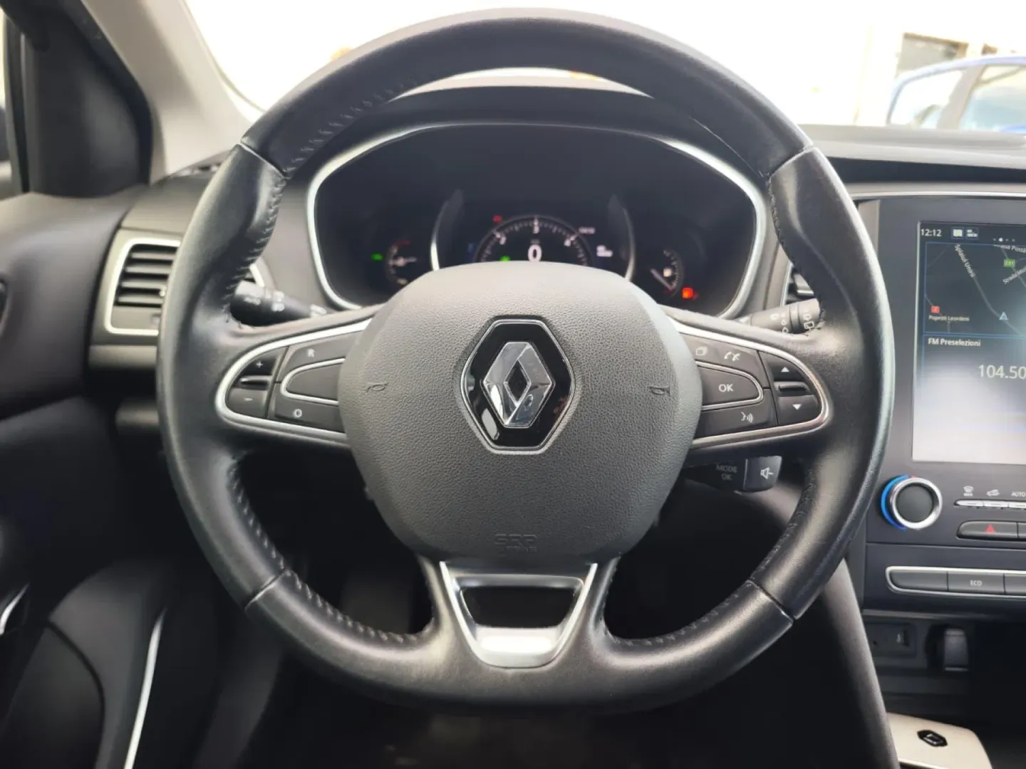 Cumpara/ Vinde online Renault  Megane 2019 SH, la cel mai bun pret pentru tine!
