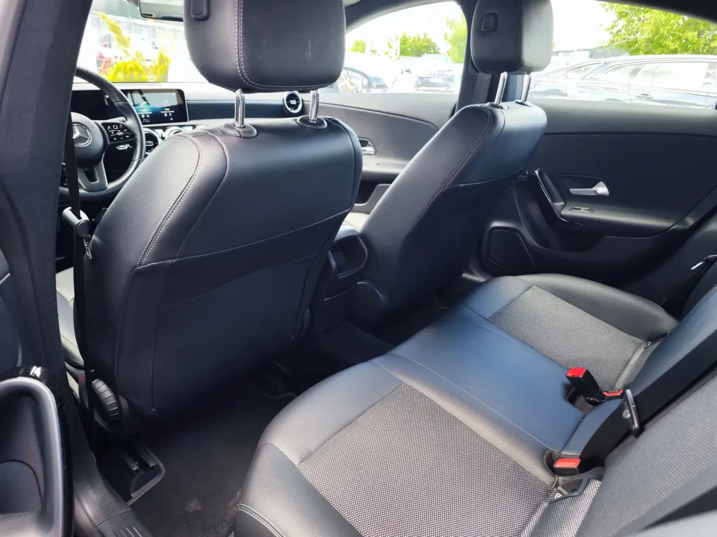 Cumpara/ Vinde online Mercedes-Benz CLA 180 2019 SH, la cel mai bun pret pentru tine!