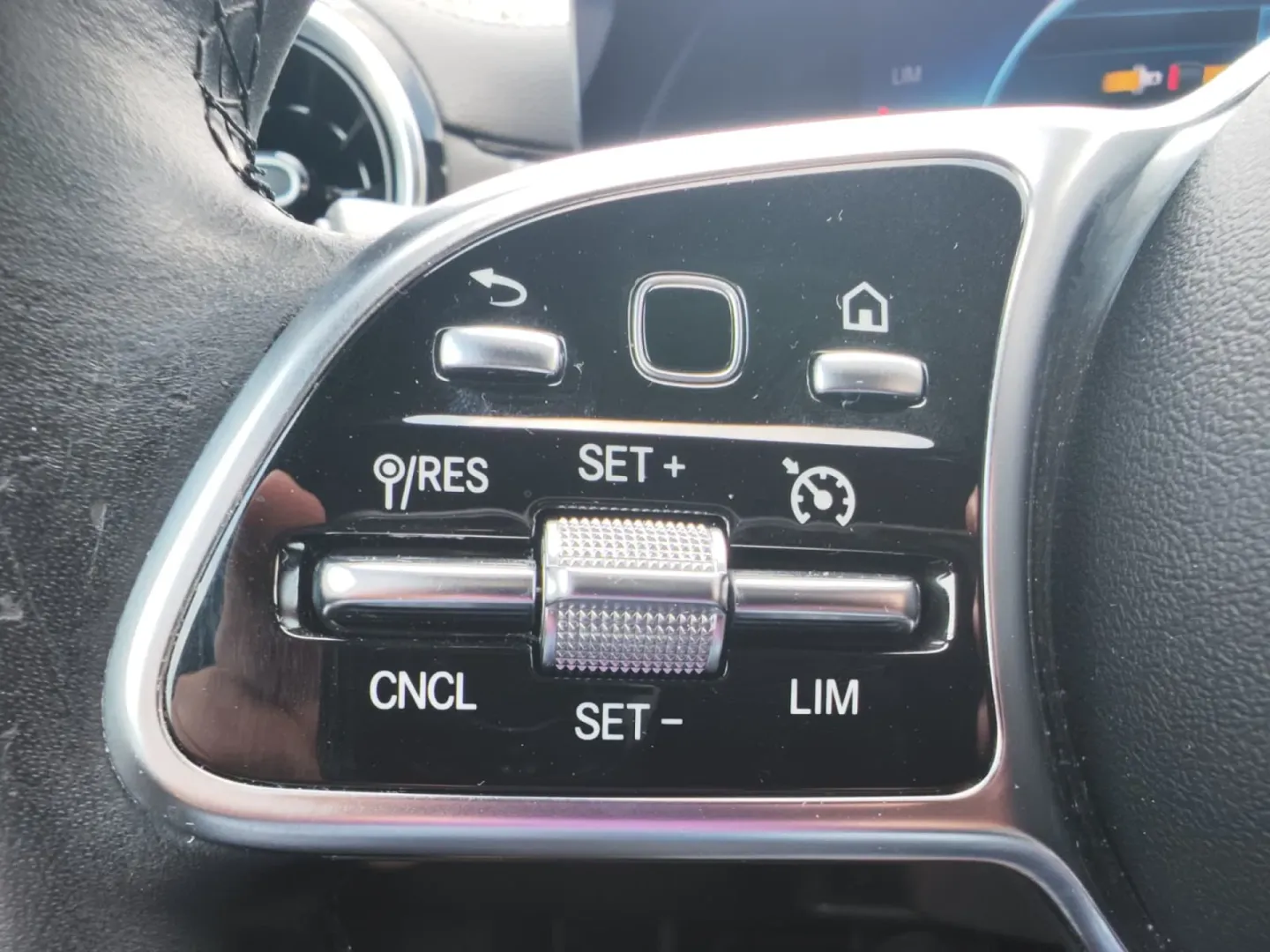 Cumpara/ Vinde online Mercedes-Benz CLA 180 2021 SH, la cel mai bun pret pentru tine!