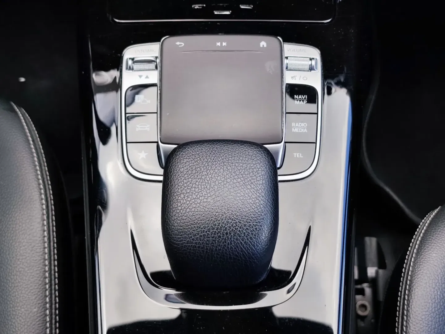 Cumpara/ Vinde online Mercedes-Benz CLA 180 2019 SH, la cel mai bun pret pentru tine!