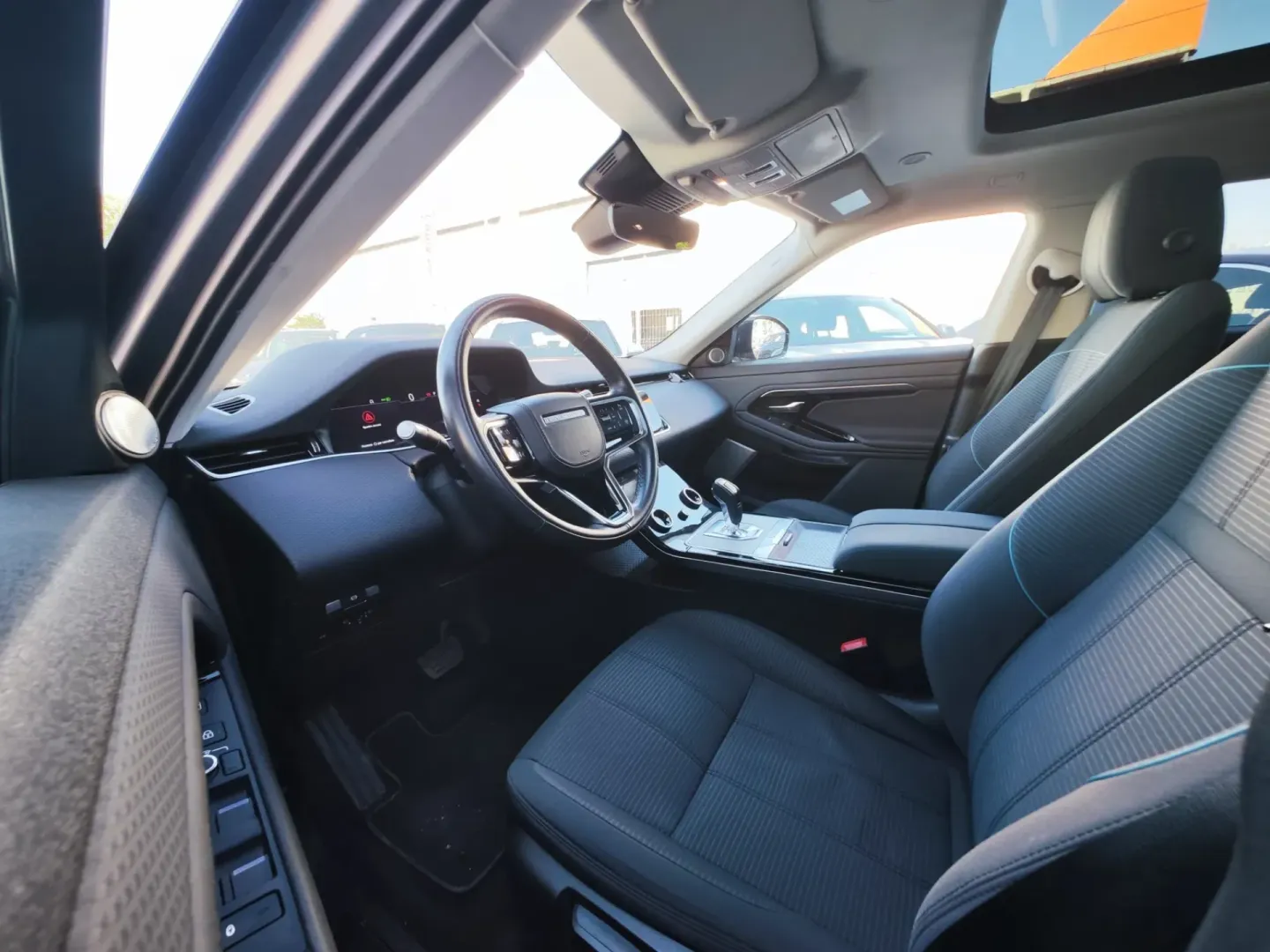 Cumpara/ Vinde online Land Rover Range Rover Evoque 2021 SH, la cel mai bun pret pentru tine!