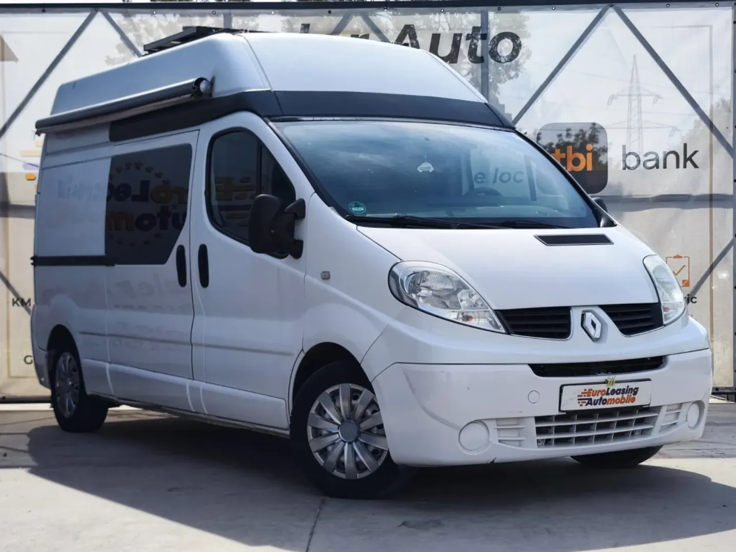 Cumpara/ Vinde online Renault  Trafic 2008 SH, la cel mai bun pret pentru tine!