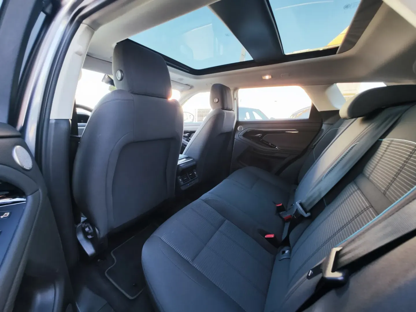 Cumpara/ Vinde online Land Rover Range Rover Evoque 2021 SH, la cel mai bun pret pentru tine!