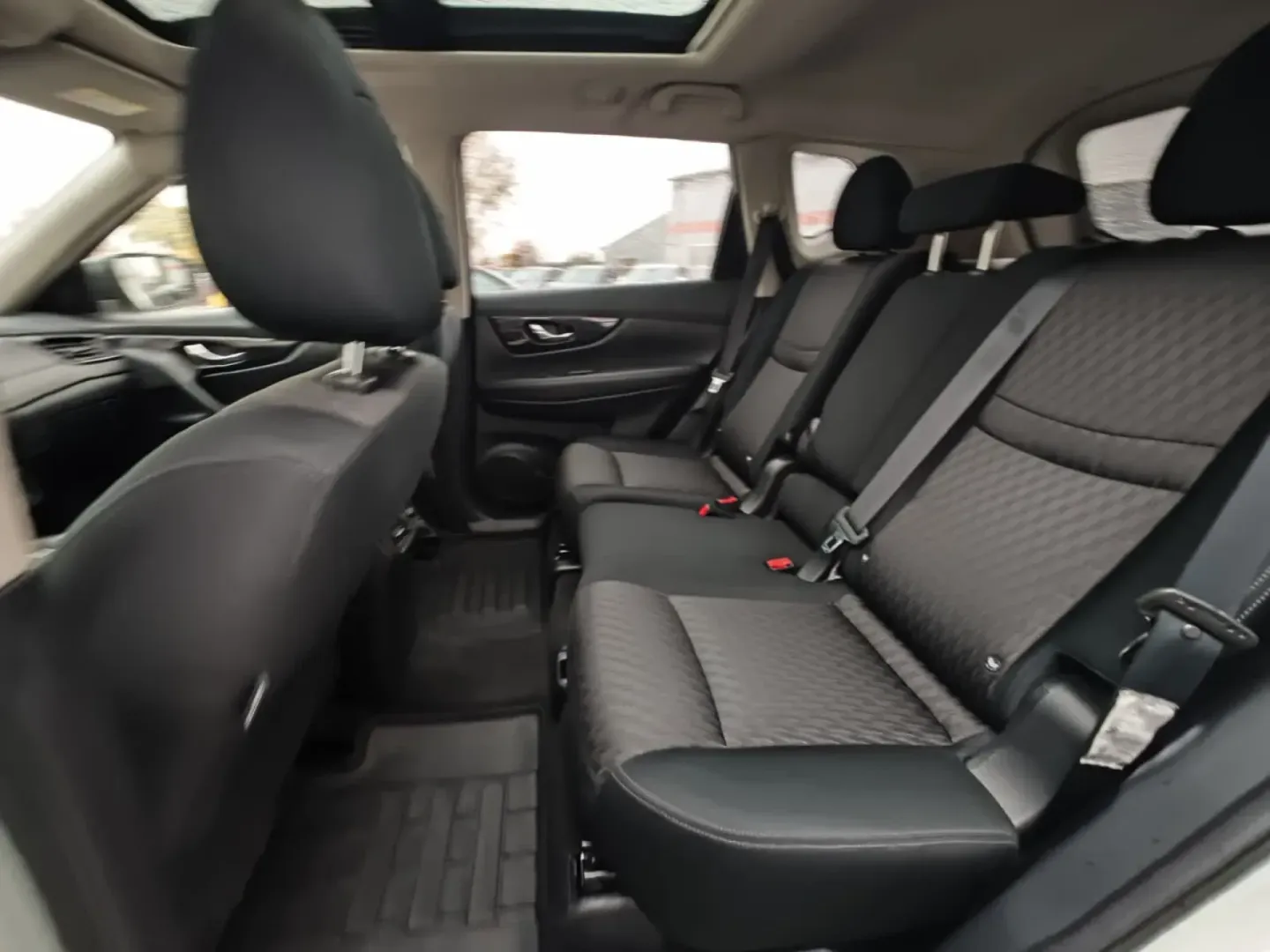 Cumpara/ Vinde online Nissan X-Trail 2019 SH, la cel mai bun pret pentru tine!