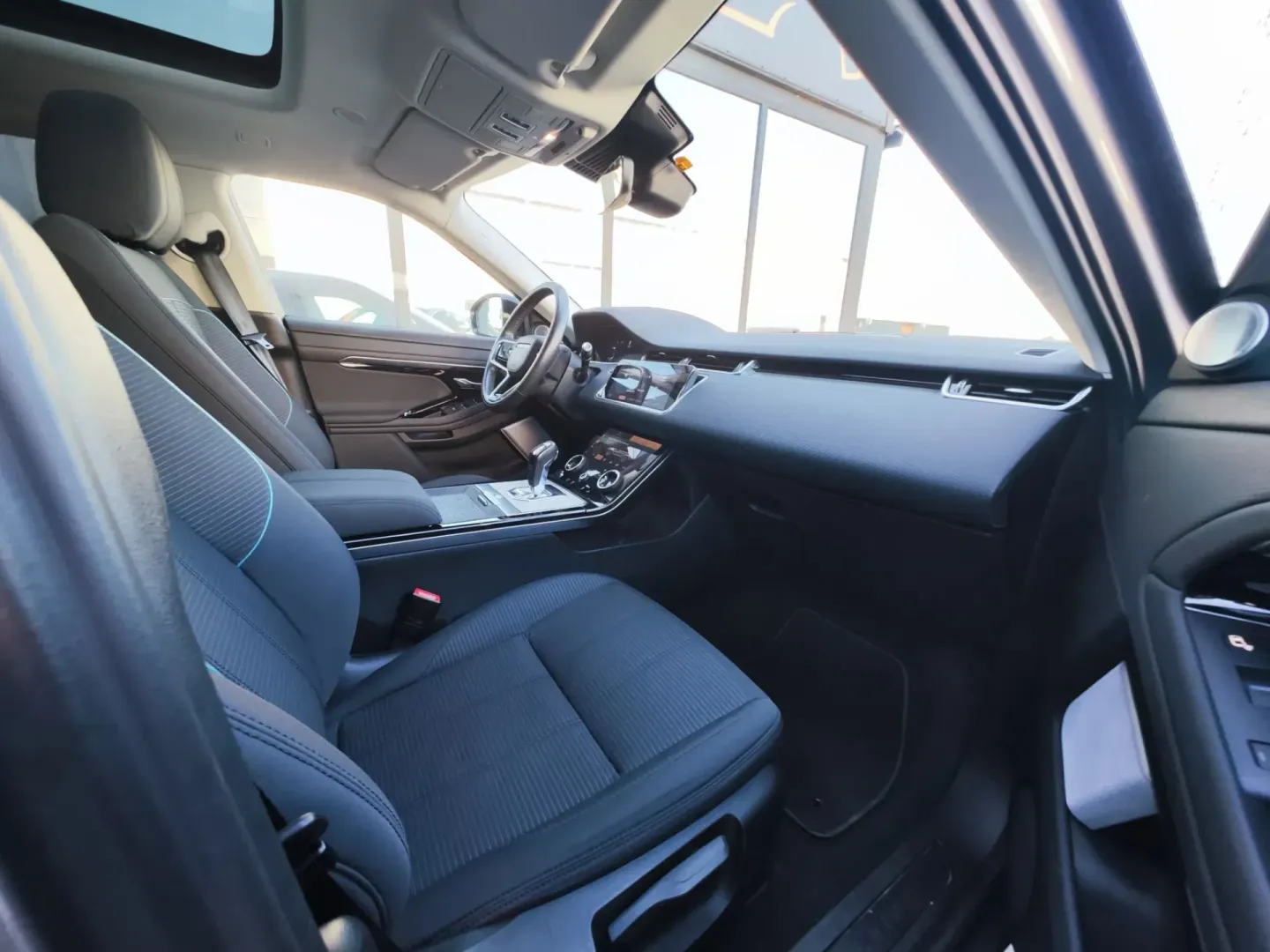 Cumpara/ Vinde online Land Rover Range Rover Evoque 2021 SH, la cel mai bun pret pentru tine!