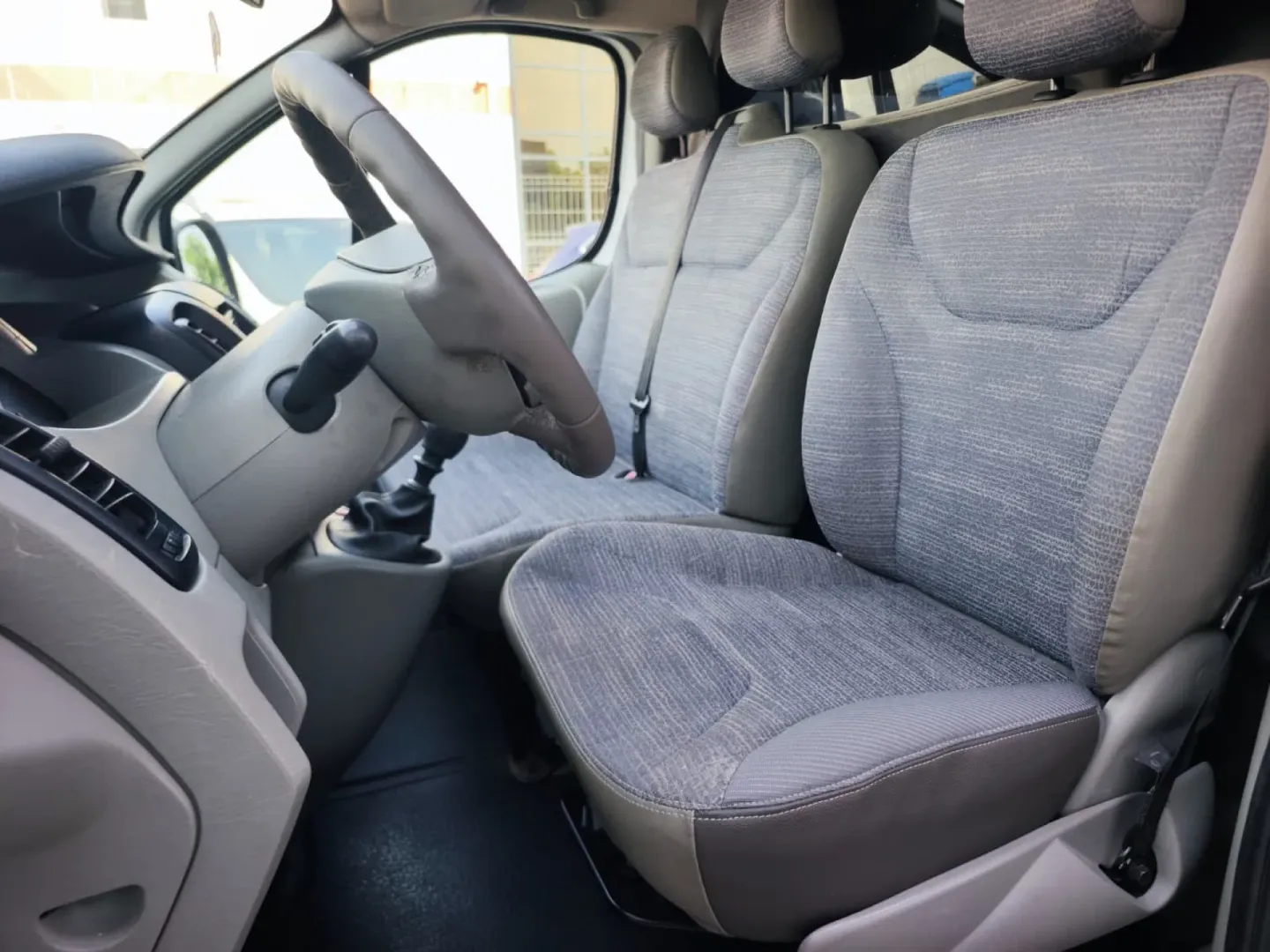 Cumpara/ Vinde online Renault  Trafic 2008 SH, la cel mai bun pret pentru tine!