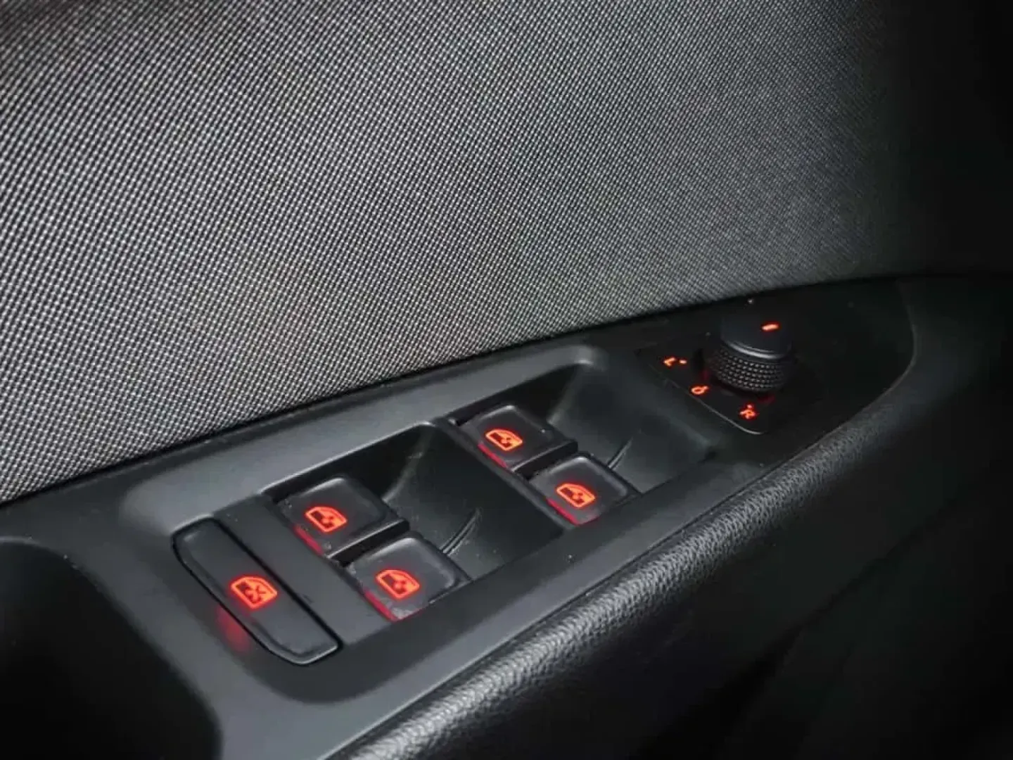 Cumpara/ Vinde online Seat Leon 2019 SH, la cel mai bun pret pentru tine!