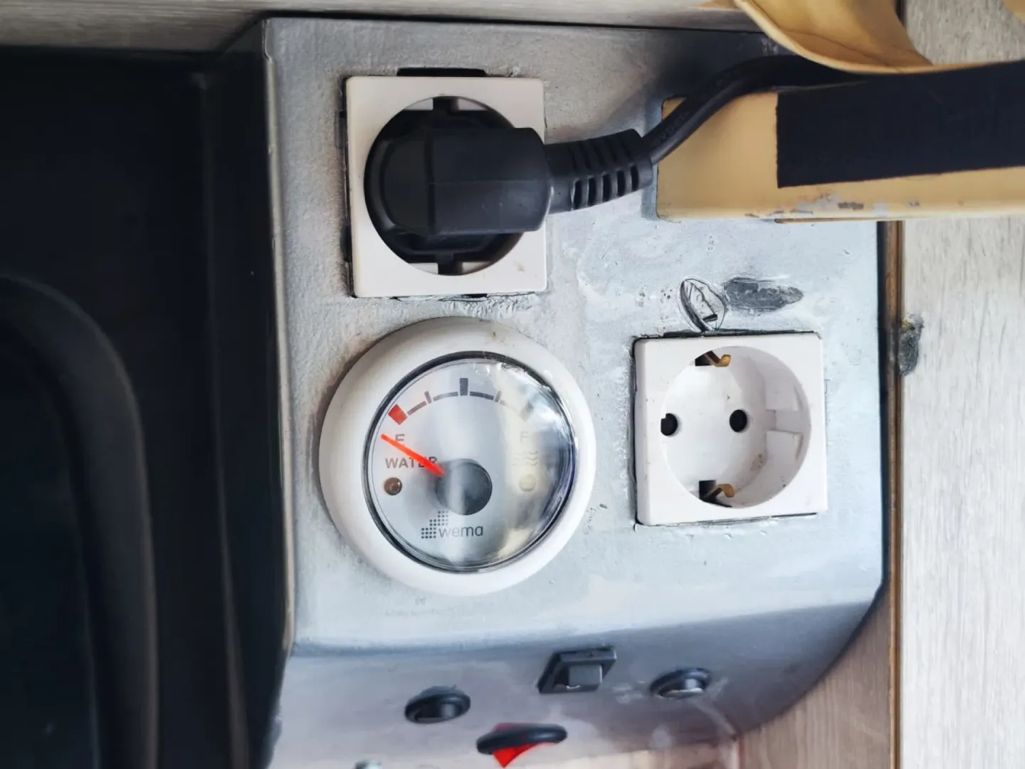 Cumpara/ Vinde online Renault  Trafic 2008 SH, la cel mai bun pret pentru tine!