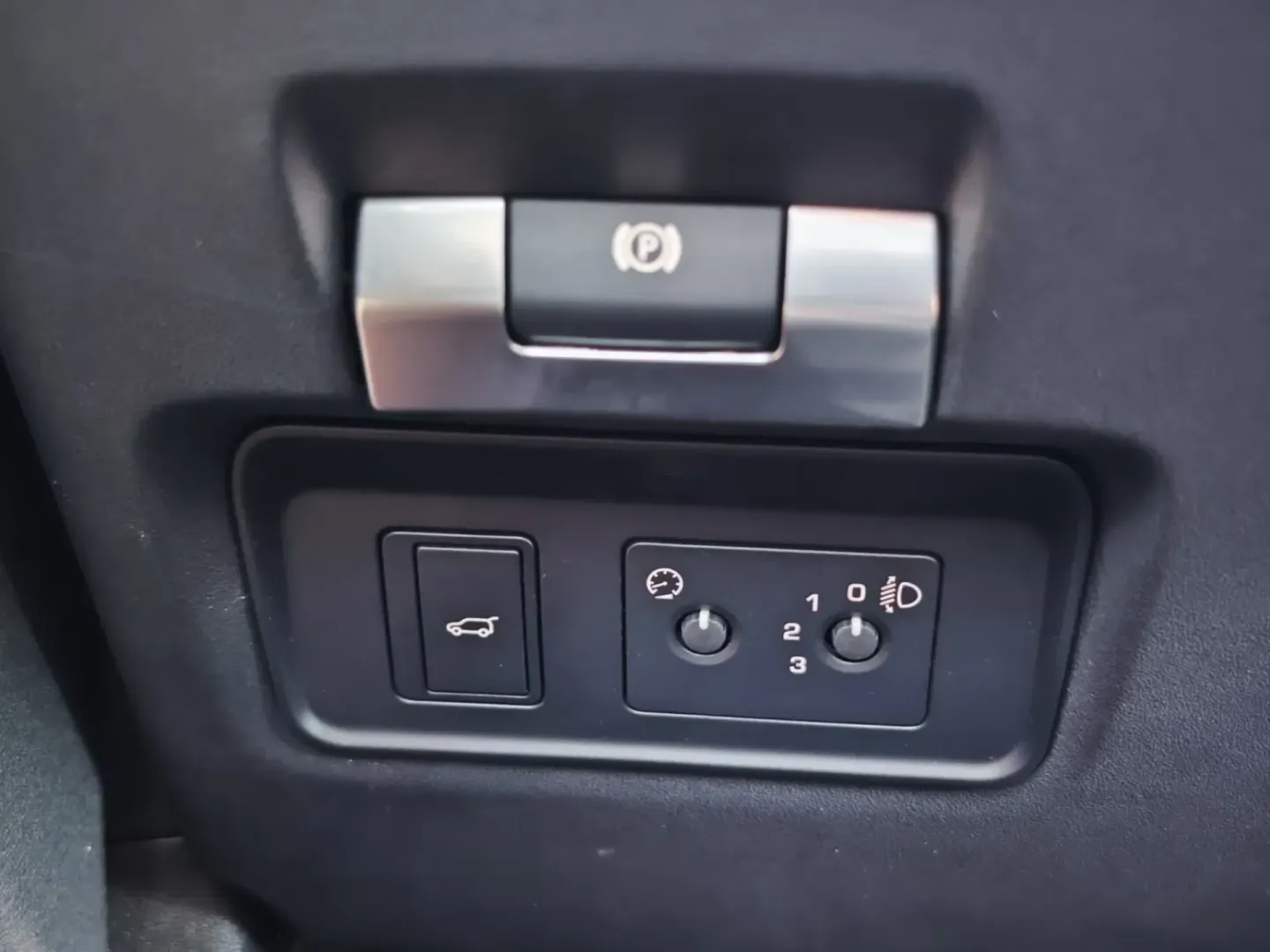 Cumpara/ Vinde online Land Rover Range Rover Evoque 2021 SH, la cel mai bun pret pentru tine!