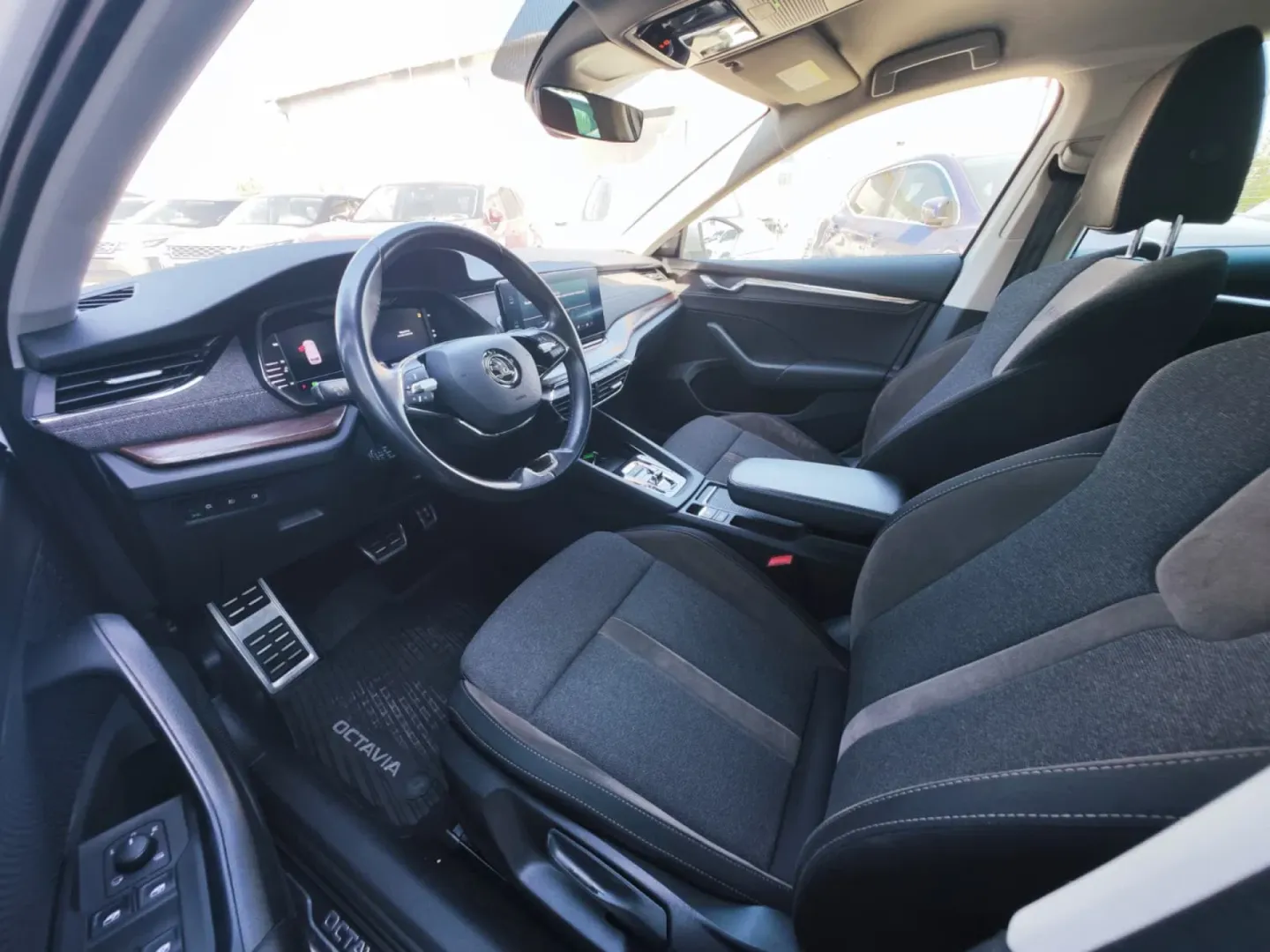 Cumpara/ Vinde online Skoda Octavia 2022 SH, la cel mai bun pret pentru tine!