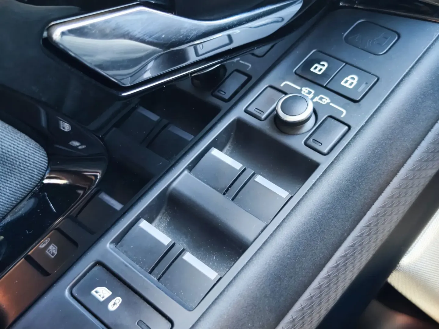Cumpara/ Vinde online Land Rover Range Rover Evoque 2021 SH, la cel mai bun pret pentru tine!