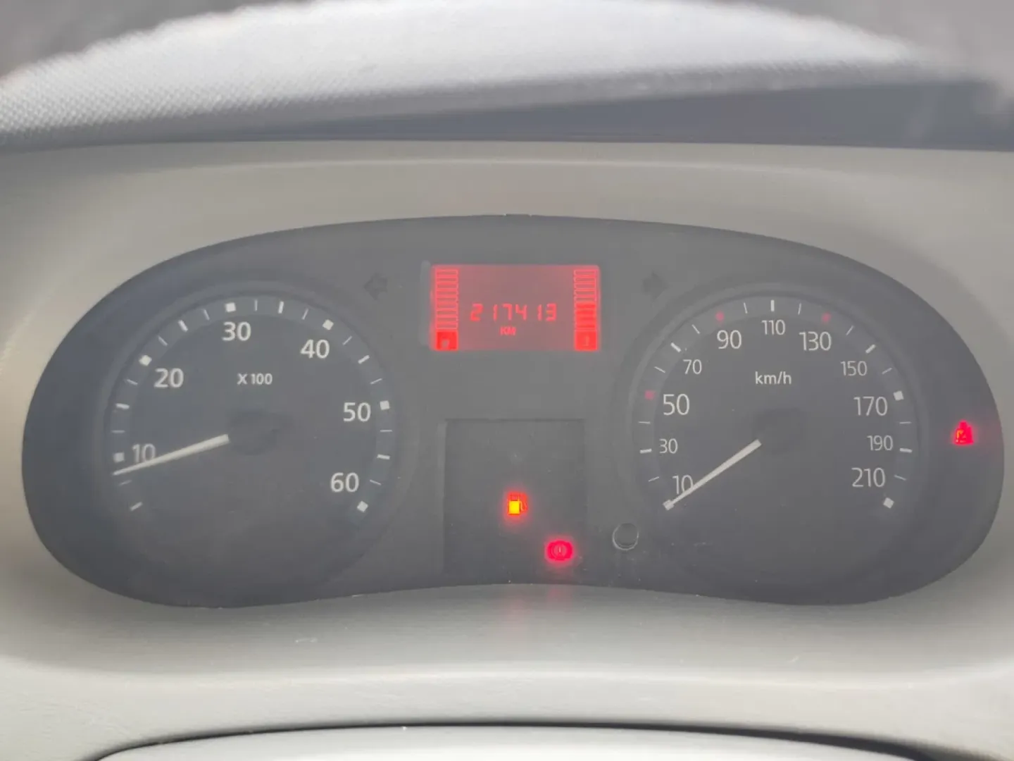Cumpara/ Vinde online Renault  Trafic 2008 SH, la cel mai bun pret pentru tine!