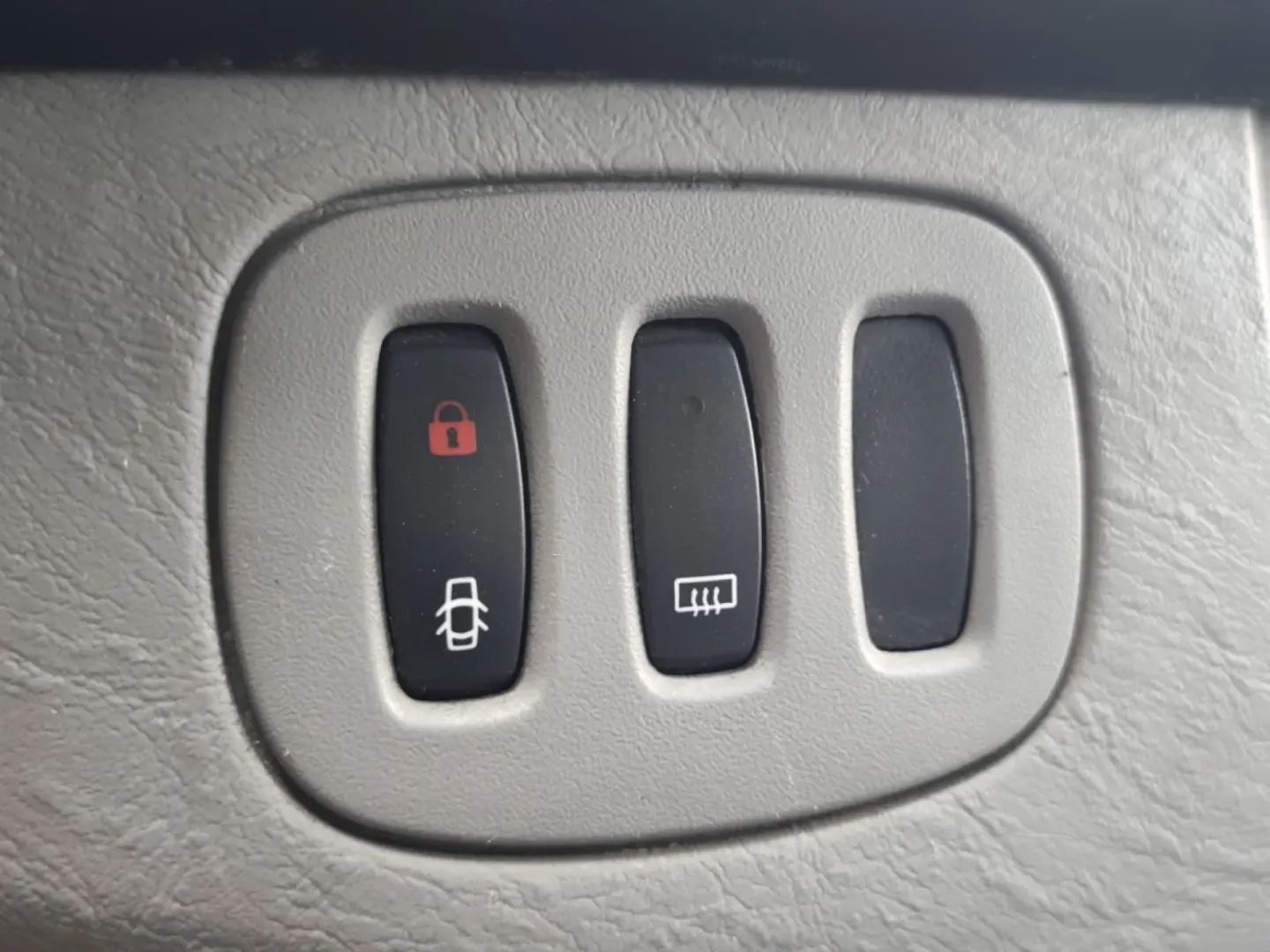 Cumpara/ Vinde online Renault  Trafic 2008 SH, la cel mai bun pret pentru tine!