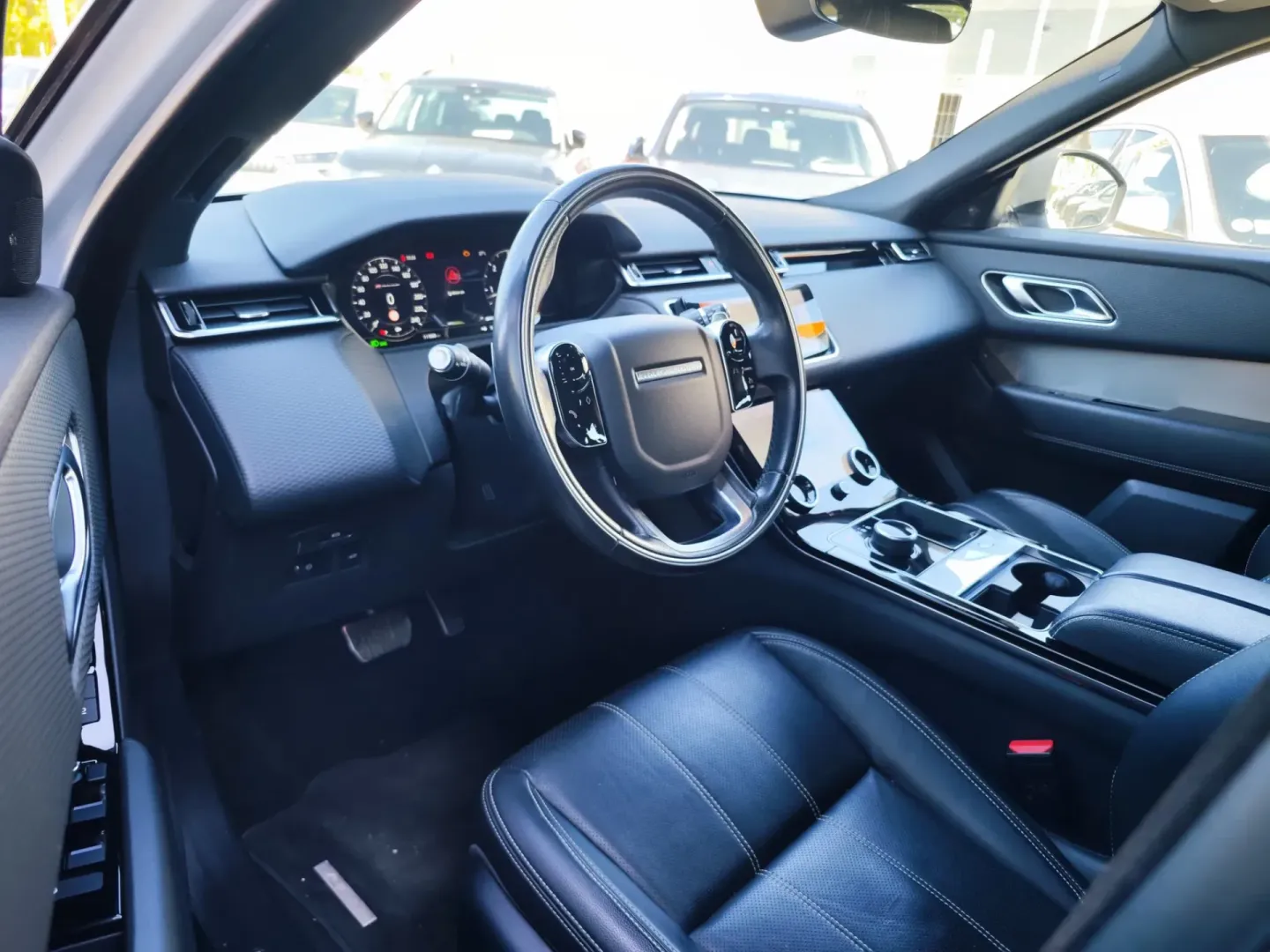 Cumpara/ Vinde online Land Rover Range Rover Velar 2020 SH, la cel mai bun pret pentru tine!