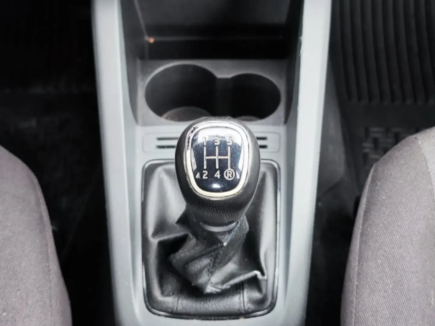 Cumpara/ Vinde online Skoda Fabia 2018 SH, la cel mai bun pret pentru tine!