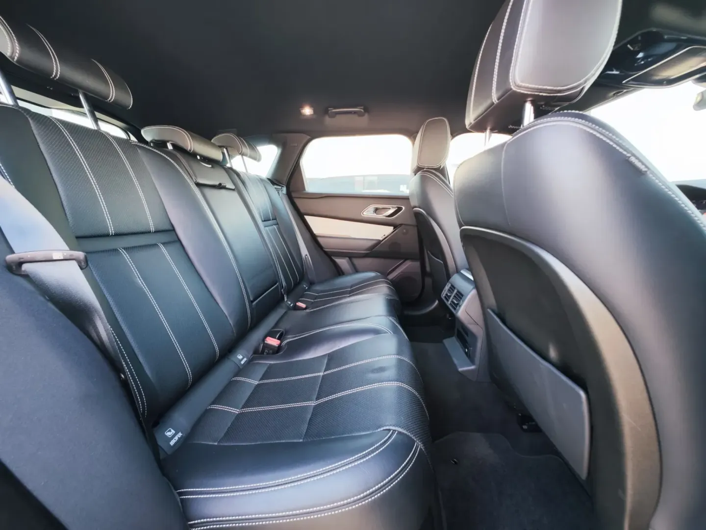 Cumpara/ Vinde online Land Rover Range Rover Velar 2020 SH, la cel mai bun pret pentru tine!