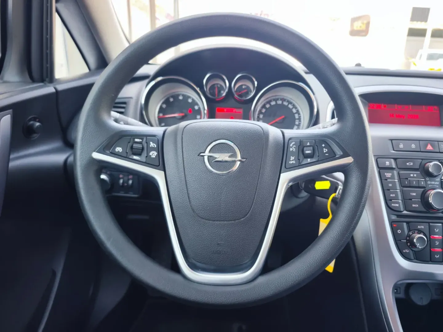 Cumpara/ Vinde online Opel Astra 2017 SH, la cel mai bun pret pentru tine!