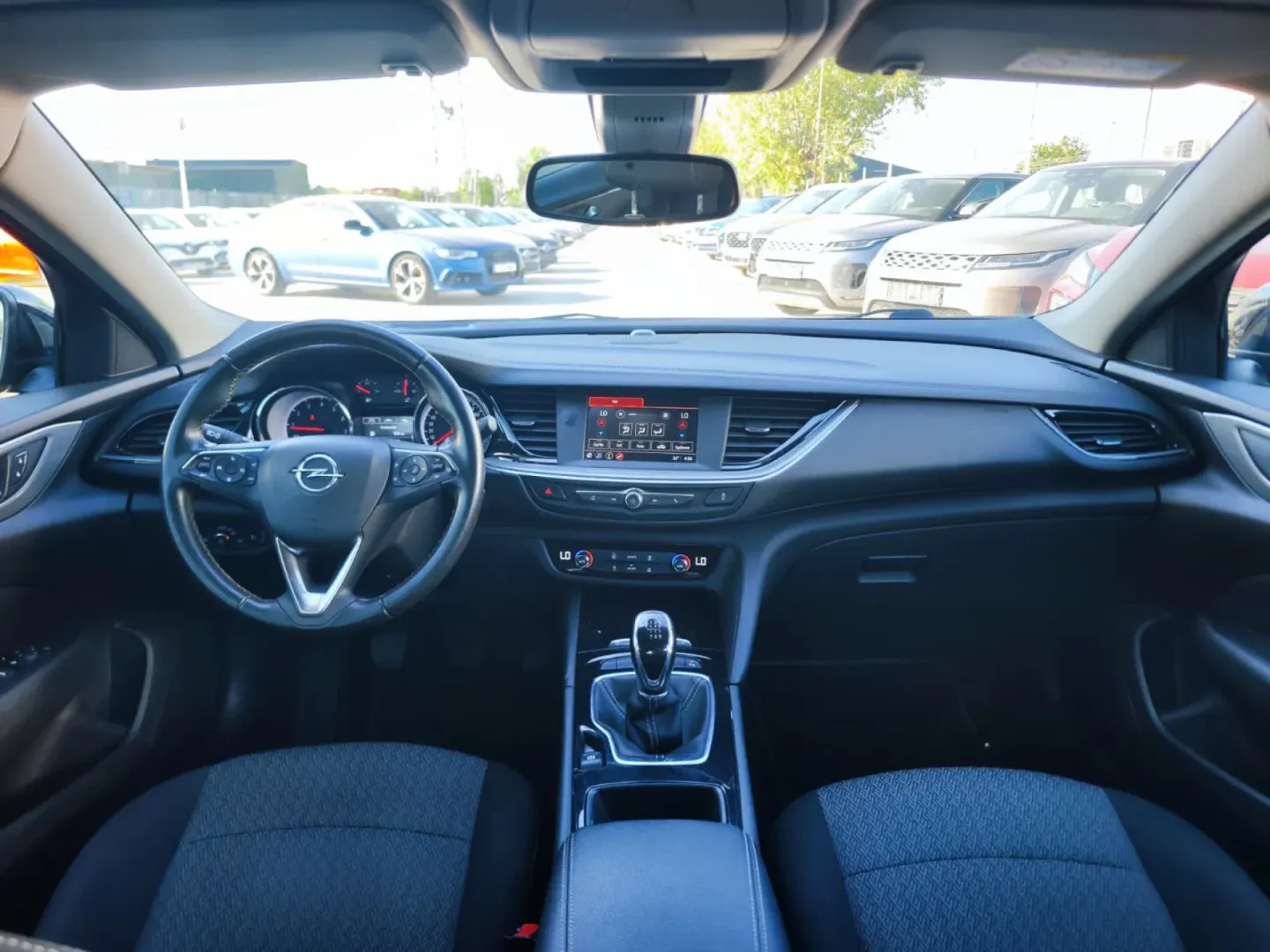Cumpara/ Vinde online Opel Insignia 2019 SH, la cel mai bun pret pentru tine!