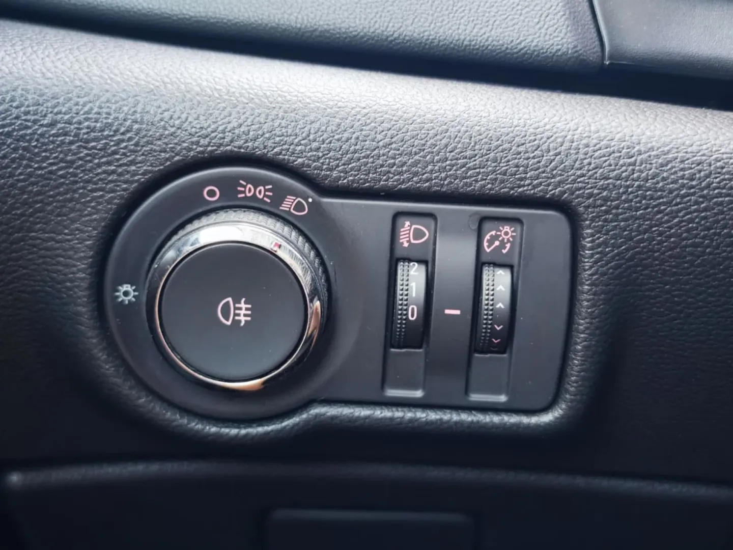 Cumpara/ Vinde online Opel Astra 2017 SH, la cel mai bun pret pentru tine!