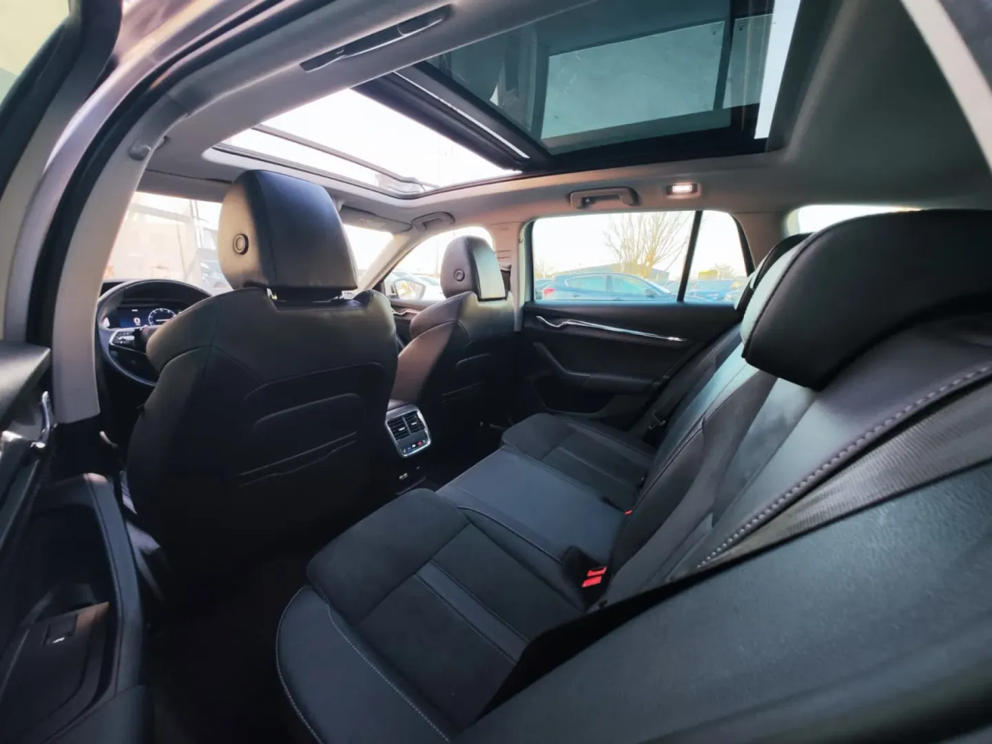 Cumpara/ Vinde online Skoda Octavia 2022 SH, la cel mai bun pret pentru tine!