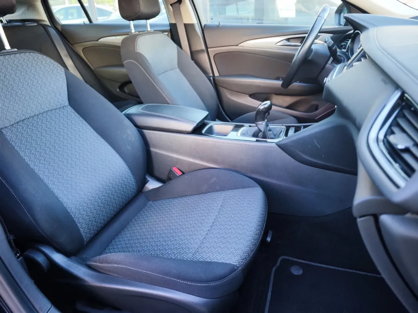 Cumpara/ Vinde online Opel Insignia 2019 SH, la cel mai bun pret pentru tine!