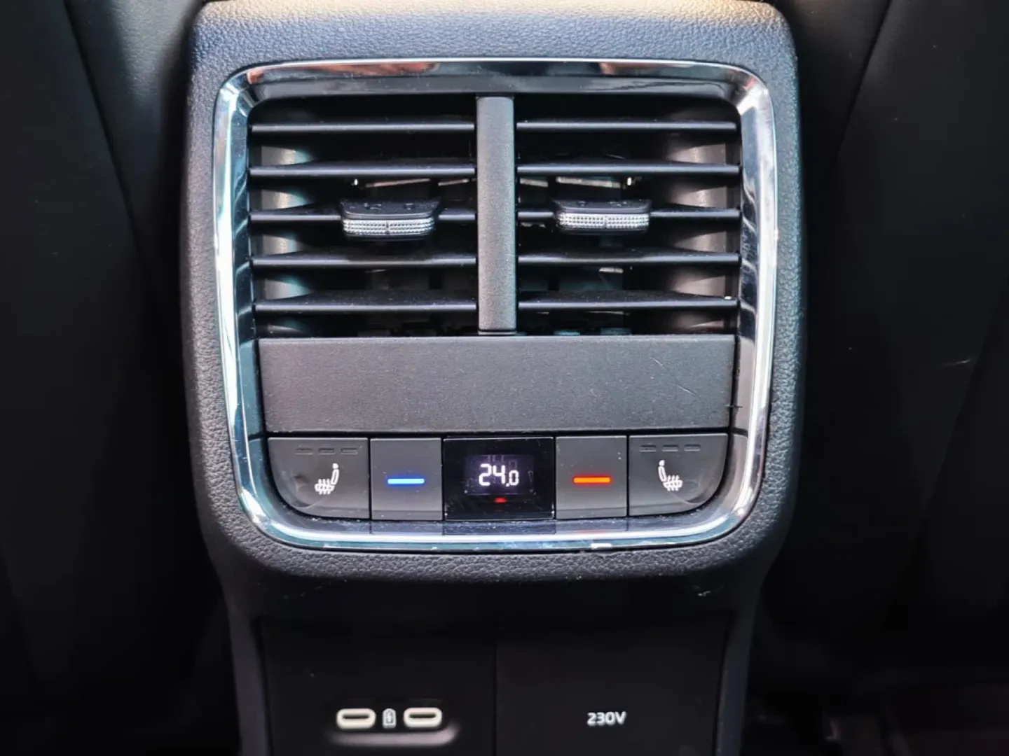 Cumpara/ Vinde online Skoda Octavia 2022 SH, la cel mai bun pret pentru tine!