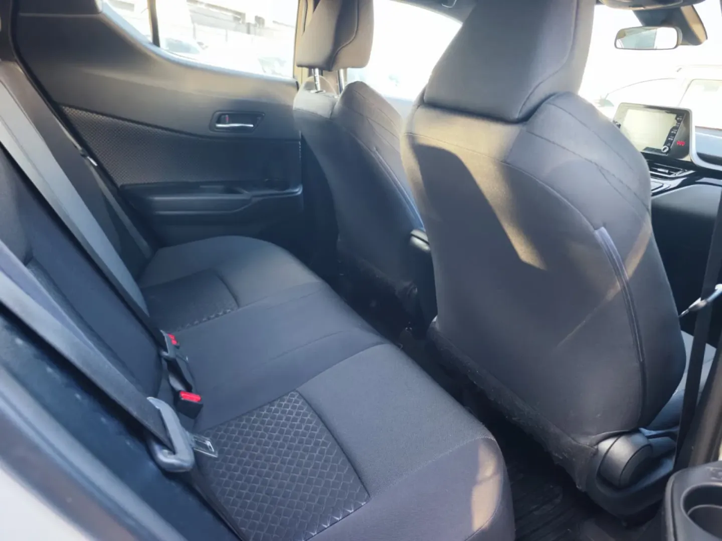 Cumpara/ Vinde online Toyota C-HR 2022 SH, la cel mai bun pret pentru tine!