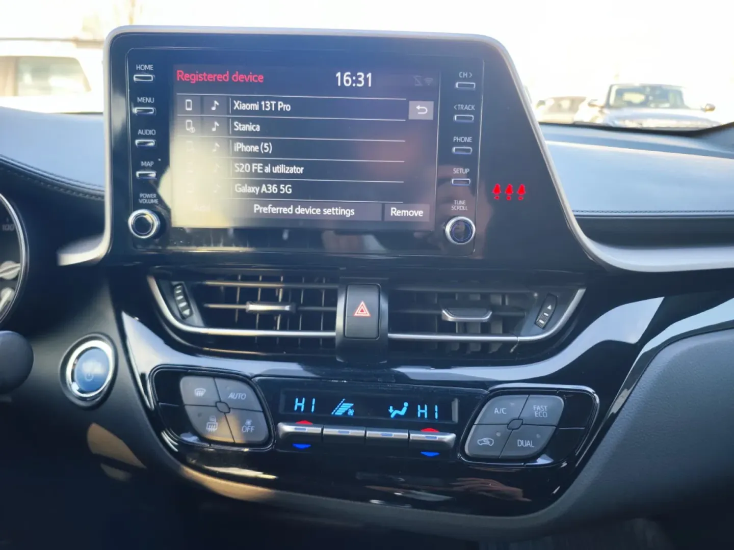 Cumpara/ Vinde online Toyota C-HR 2022 SH, la cel mai bun pret pentru tine!