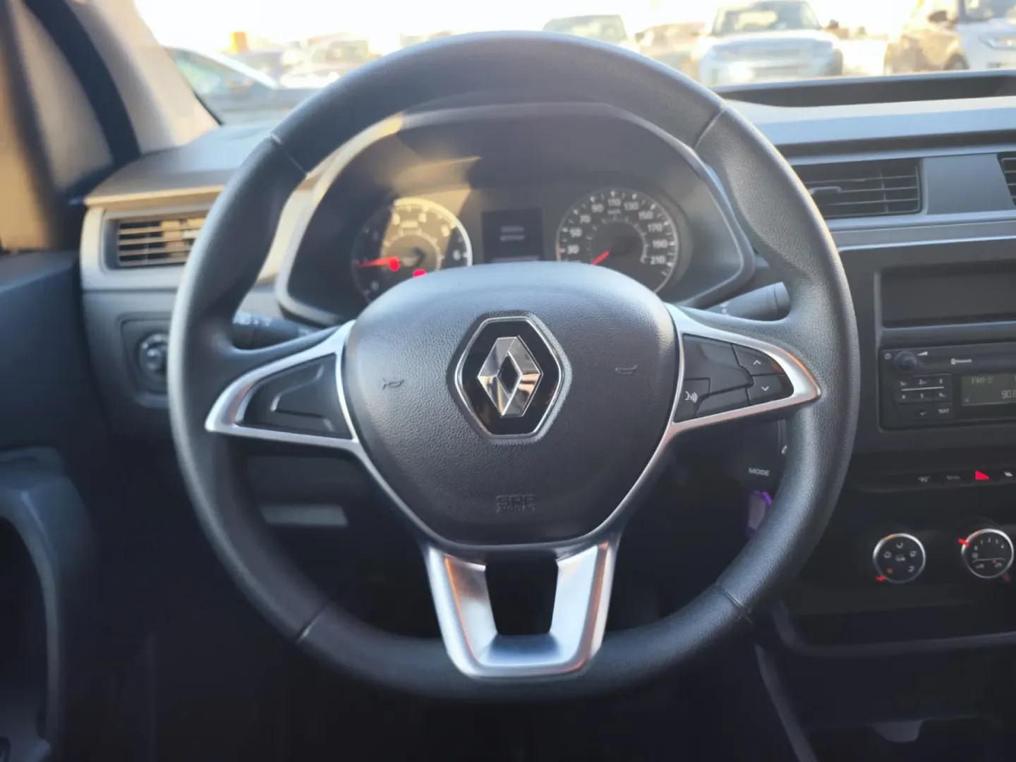 Cumpara/ Vinde online Renault  Express 2022 SH, la cel mai bun pret pentru tine!