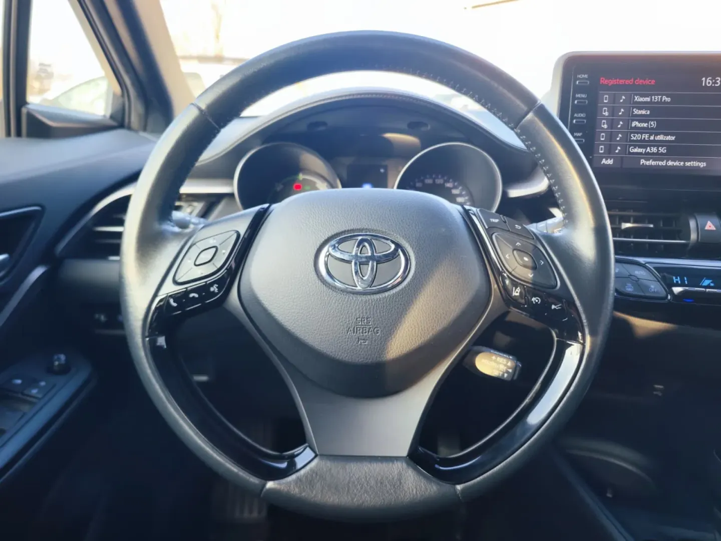 Cumpara/ Vinde online Toyota C-HR 2022 SH, la cel mai bun pret pentru tine!