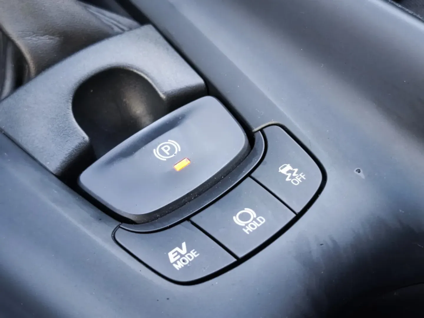 Cumpara/ Vinde online Toyota C-HR 2022 SH, la cel mai bun pret pentru tine!