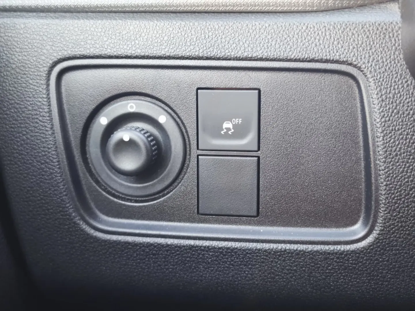 Cumpara/ Vinde online Renault  Express 2022 SH, la cel mai bun pret pentru tine!