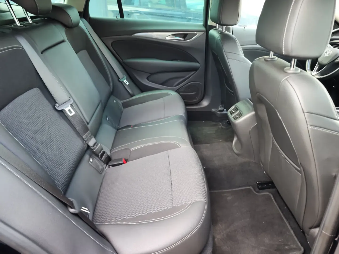 Cumpara/ Vinde online Opel Insignia 2018 SH, la cel mai bun pret pentru tine!