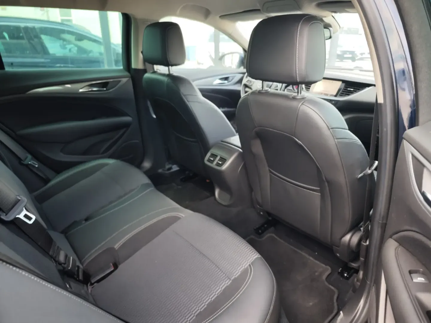 Cumpara/ Vinde online Opel Insignia 2018 SH, la cel mai bun pret pentru tine!