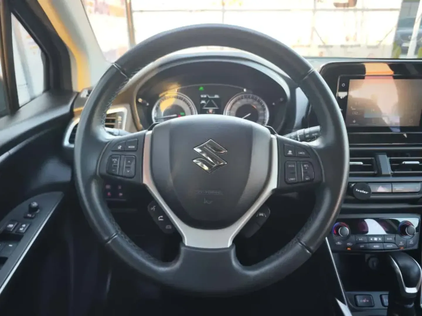 Cumpara/ Vinde online Suzuki SX4 S-Cross 2023 SH, la cel mai bun pret pentru tine!