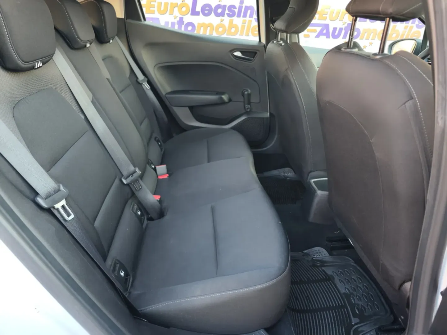 Cumpara/ Vinde online Renault  Clio 2021 SH, la cel mai bun pret pentru tine!