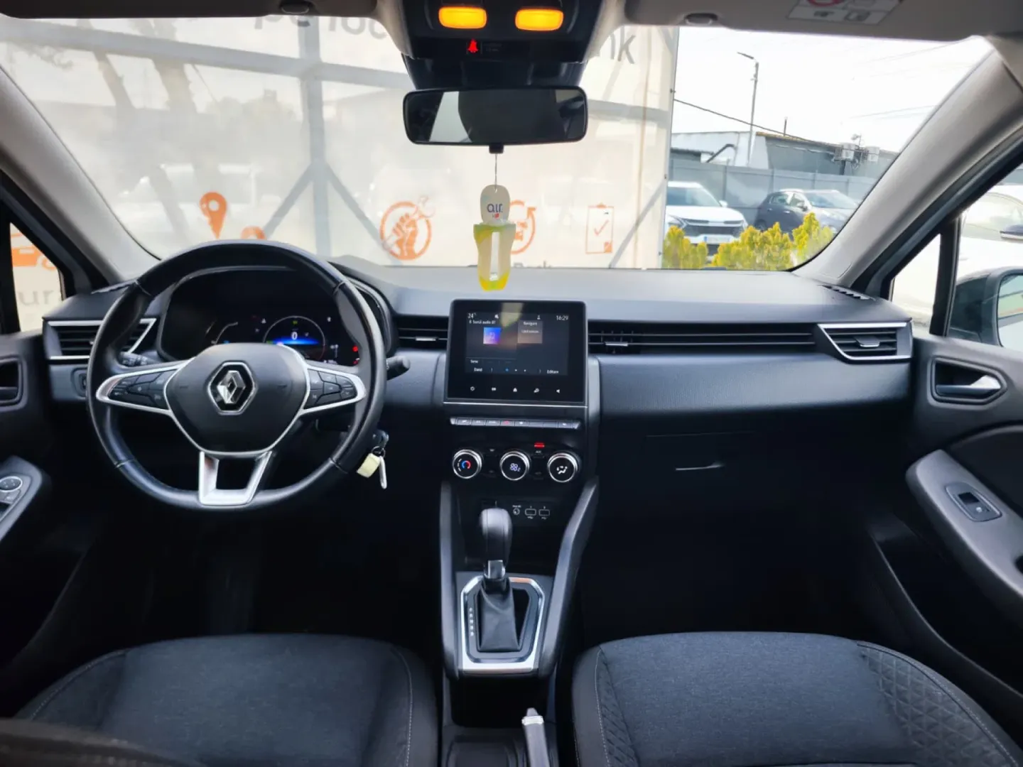 Cumpara/ Vinde online Renault  Clio 2023 SH, la cel mai bun pret pentru tine!