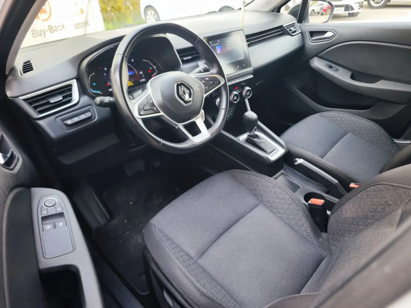 Cumpara/ Vinde online Renault  Clio 2023 SH, la cel mai bun pret pentru tine!