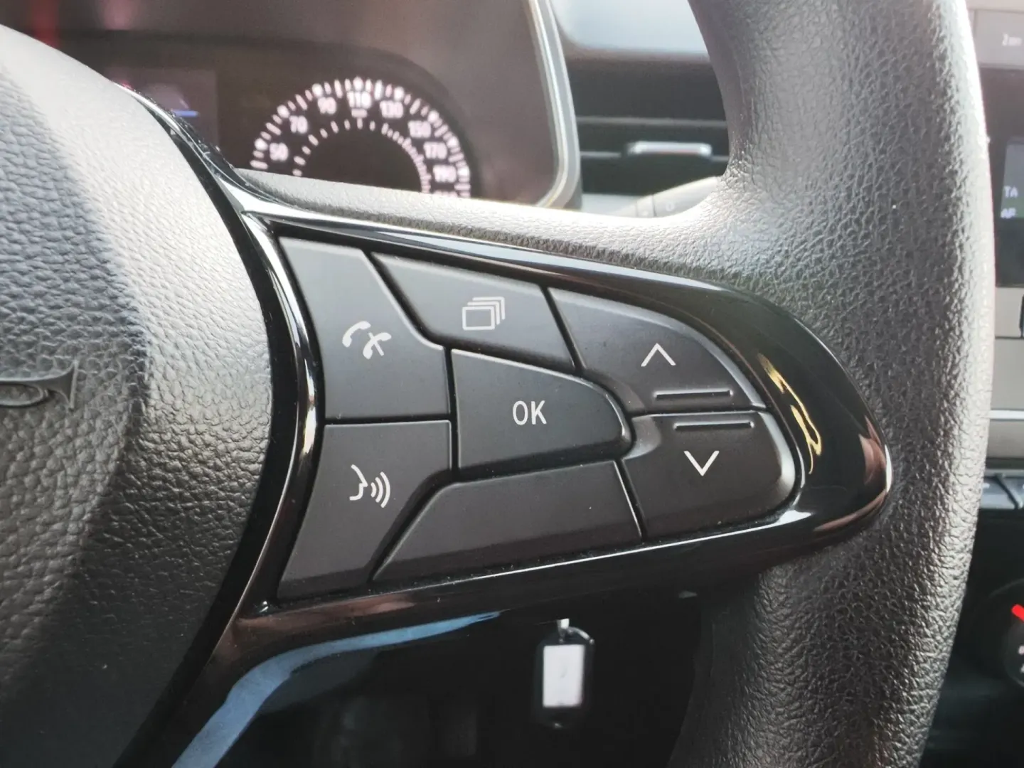 Cumpara/ Vinde online Renault  Clio 2021 SH, la cel mai bun pret pentru tine!
