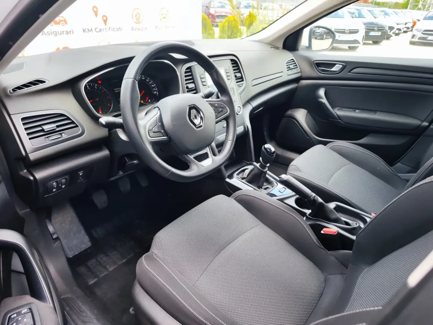 Cumpara/ Vinde online Renault  Megane 2022 SH, la cel mai bun pret pentru tine!