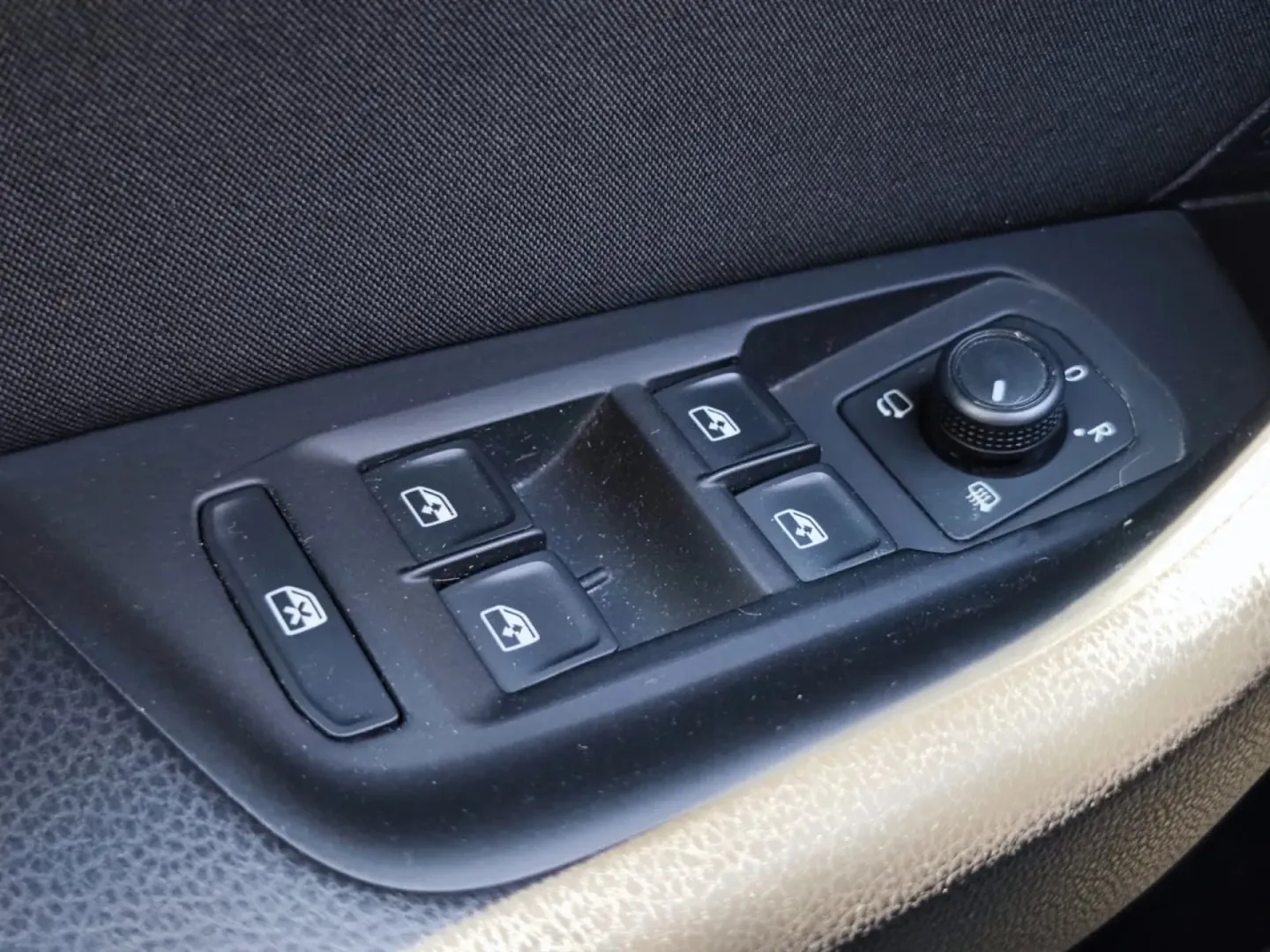 Cumpara/ Vinde online Volkswagen Passat 2021 SH, la cel mai bun pret pentru tine!