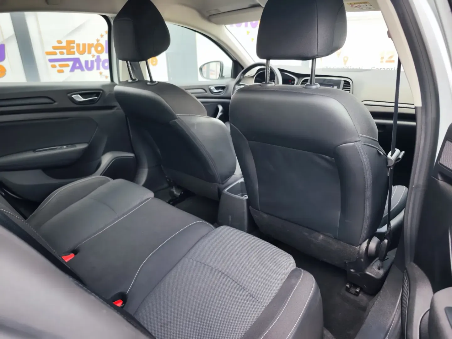 Cumpara/ Vinde online Renault  Megane 2022 SH, la cel mai bun pret pentru tine!