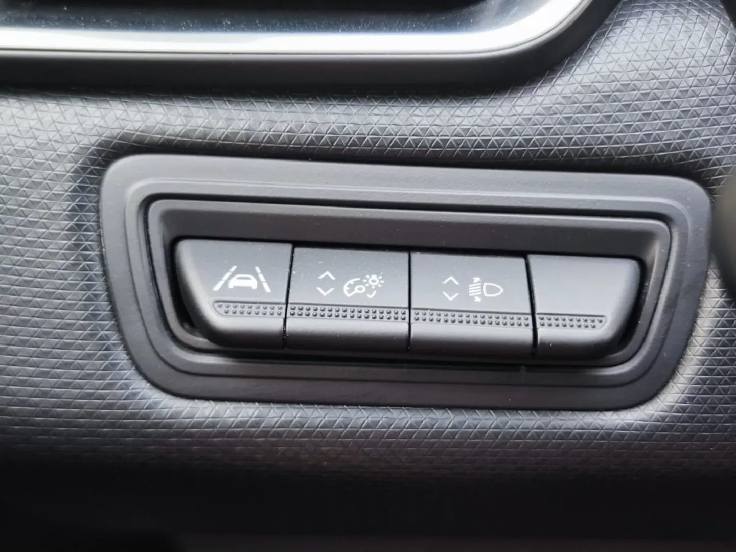 Cumpara/ Vinde online Renault  Clio 2023 SH, la cel mai bun pret pentru tine!