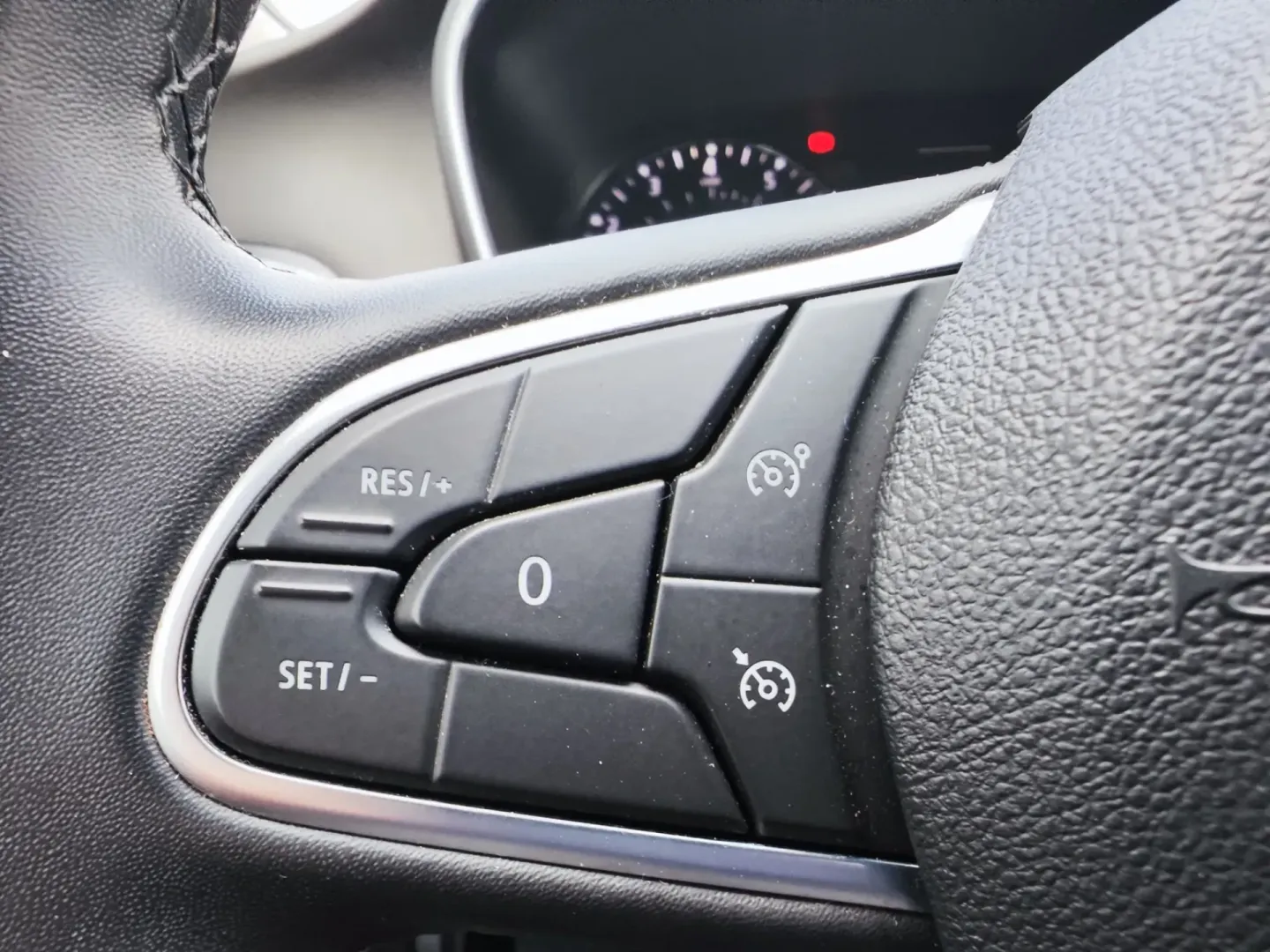 Cumpara/ Vinde online Renault  Megane 2022 SH, la cel mai bun pret pentru tine!