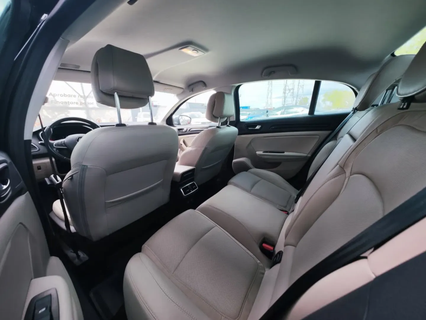 Cumpara/ Vinde online Renault  Megane 2019 SH, la cel mai bun pret pentru tine!