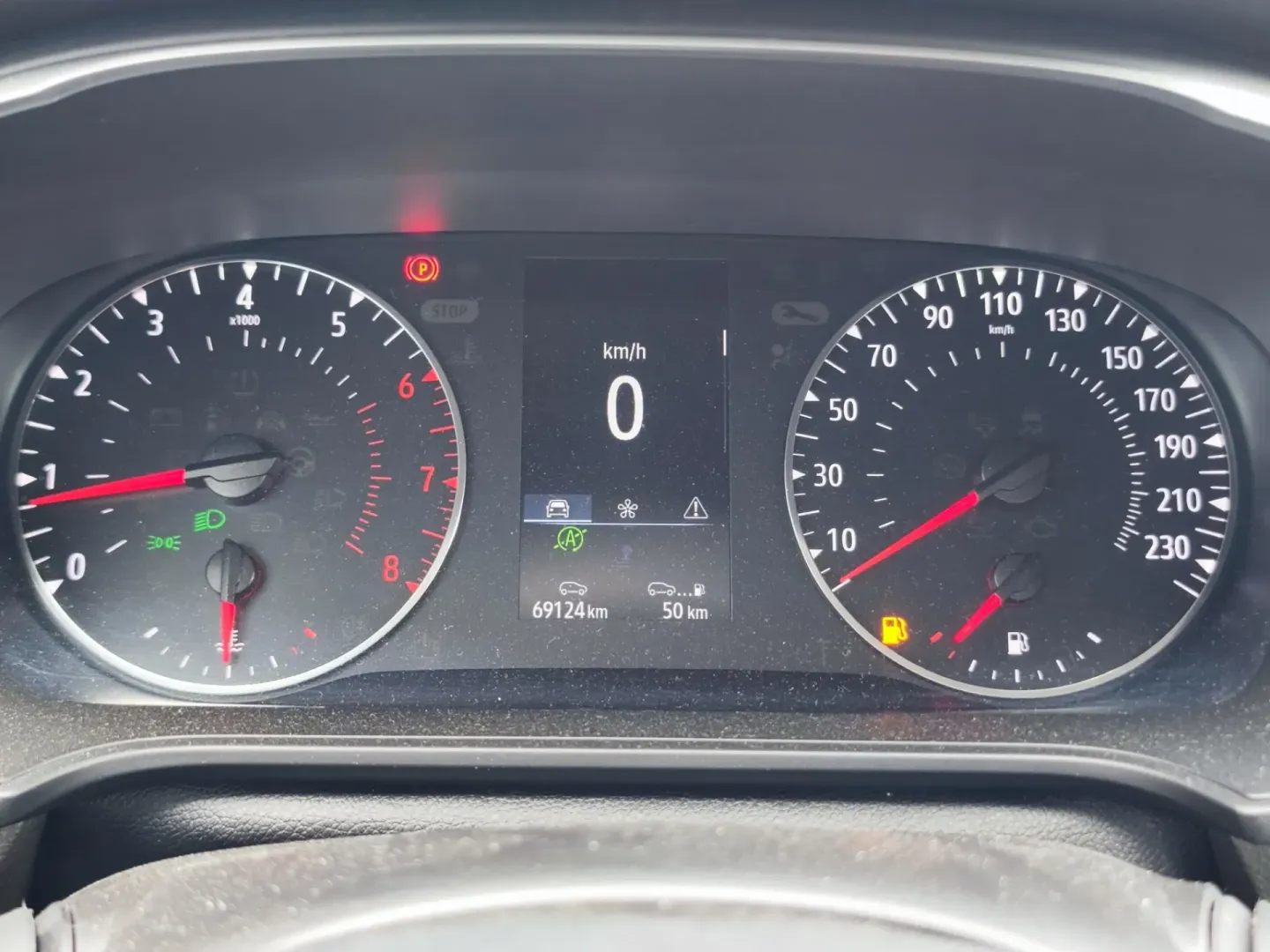 Cumpara/ Vinde online Renault  Megane 2022 SH, la cel mai bun pret pentru tine!