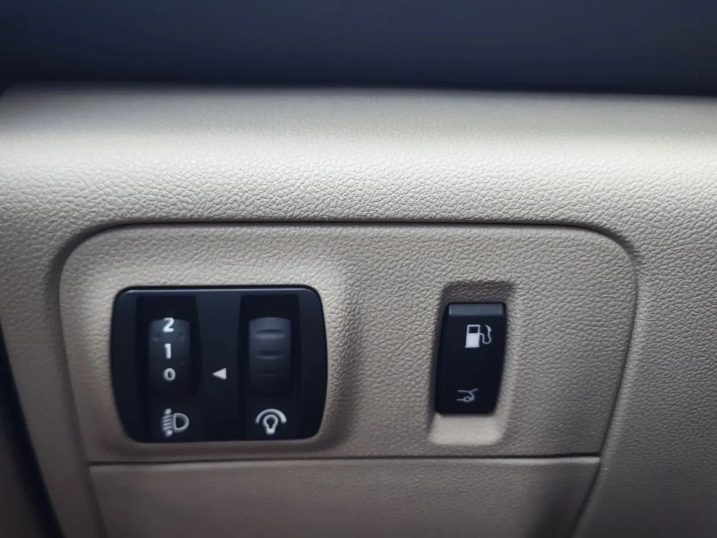 Cumpara/ Vinde online Renault  Megane 2019 SH, la cel mai bun pret pentru tine!